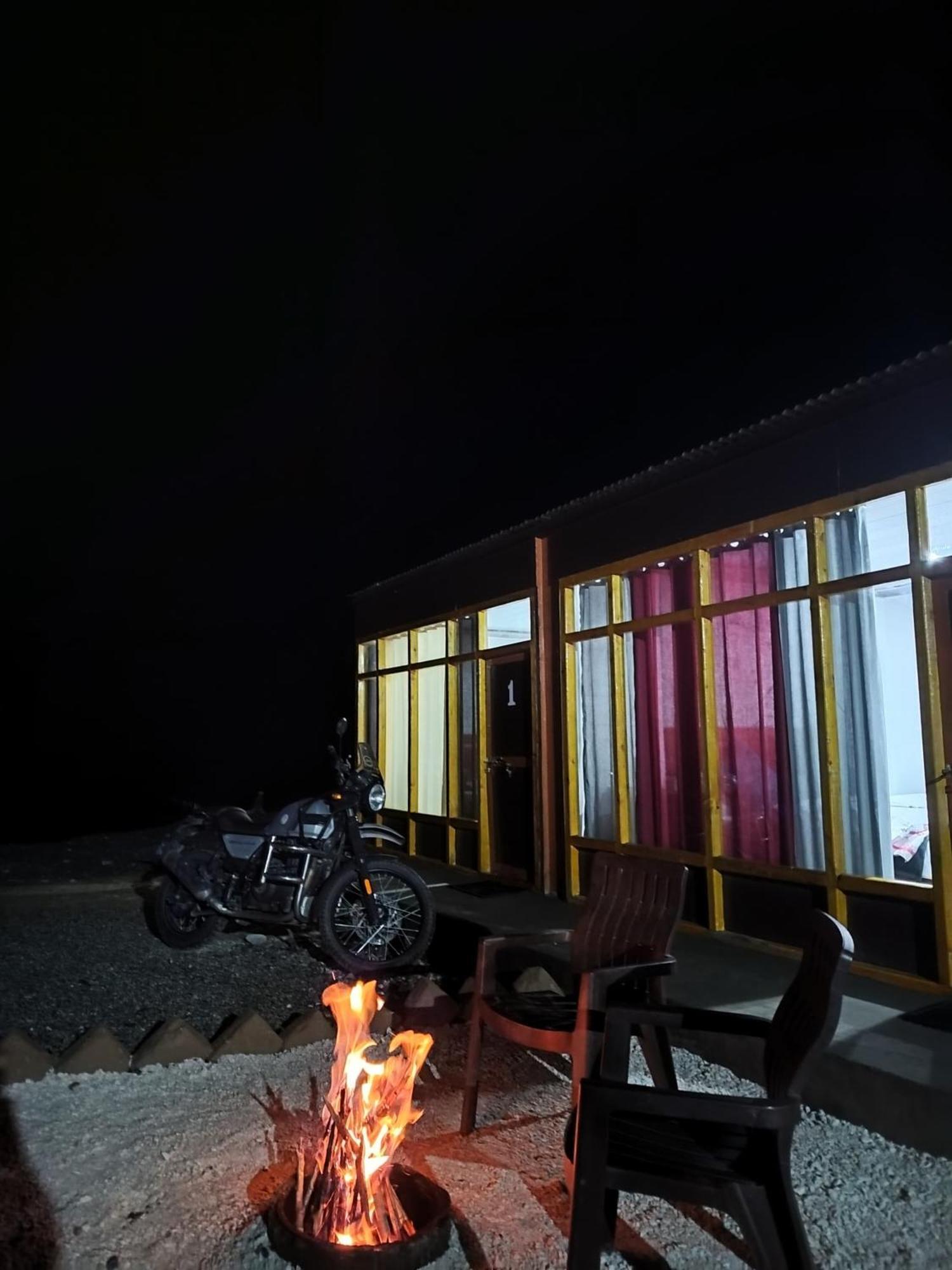Ibex Spangri Cottage Lukung Exterior photo
