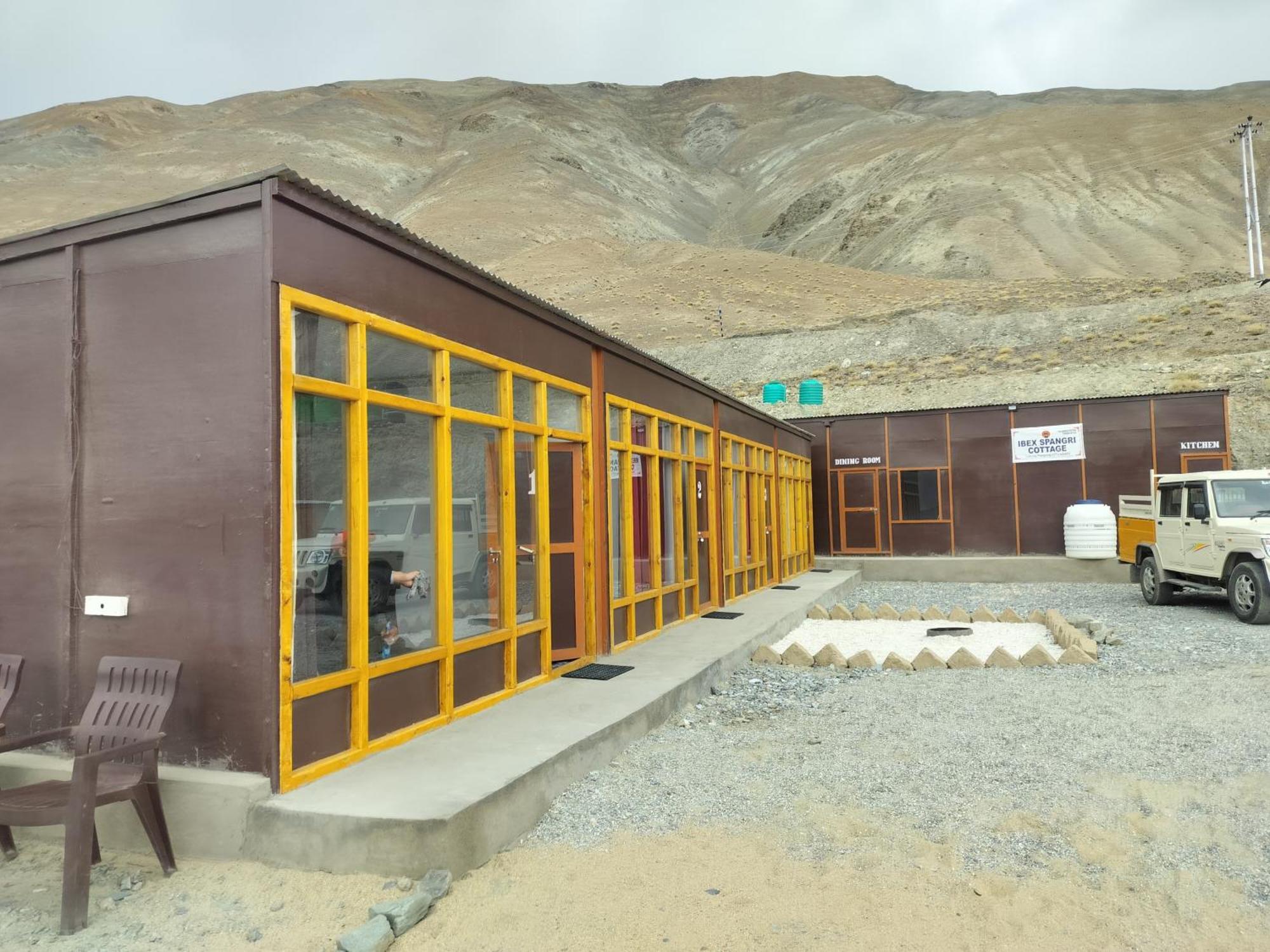Ibex Spangri Cottage Lukung Exterior photo